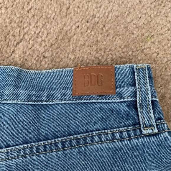 Urban Outfitters BDG Straight Jeans - Picture 2 of 4